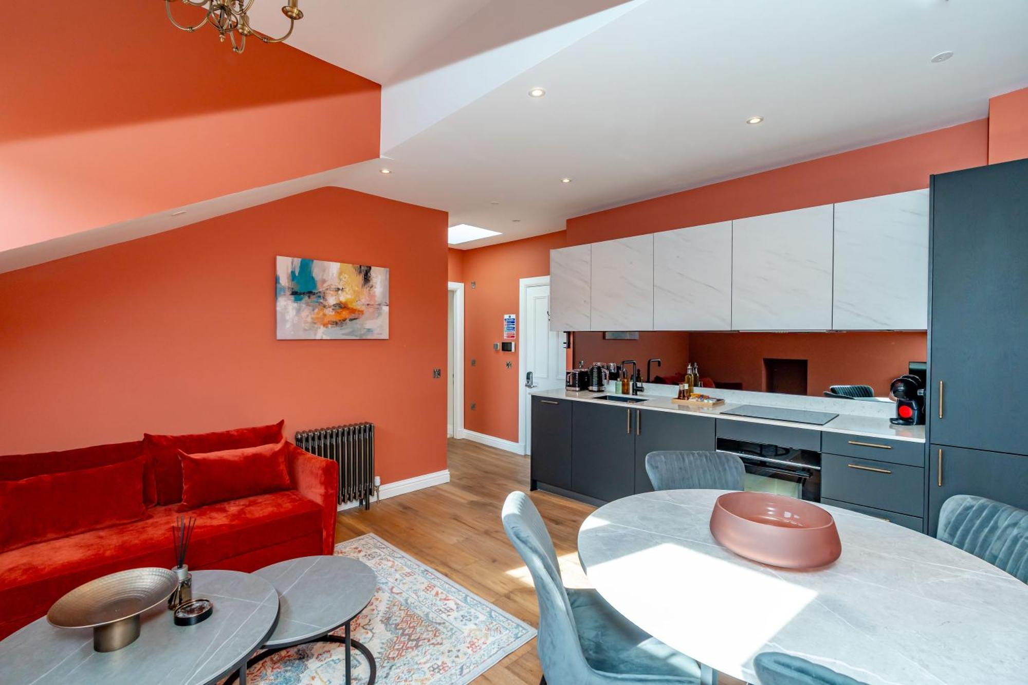 Dragon Suites Luxury Apartments At 9 Albyn Place Edinburgh Exterior photo