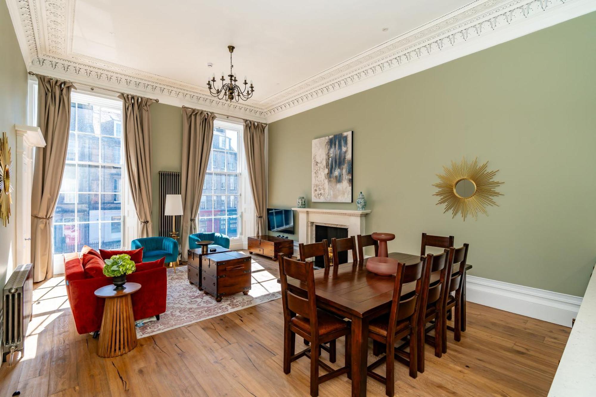 Dragon Suites Luxury Apartments At 9 Albyn Place Edinburgh Exterior photo