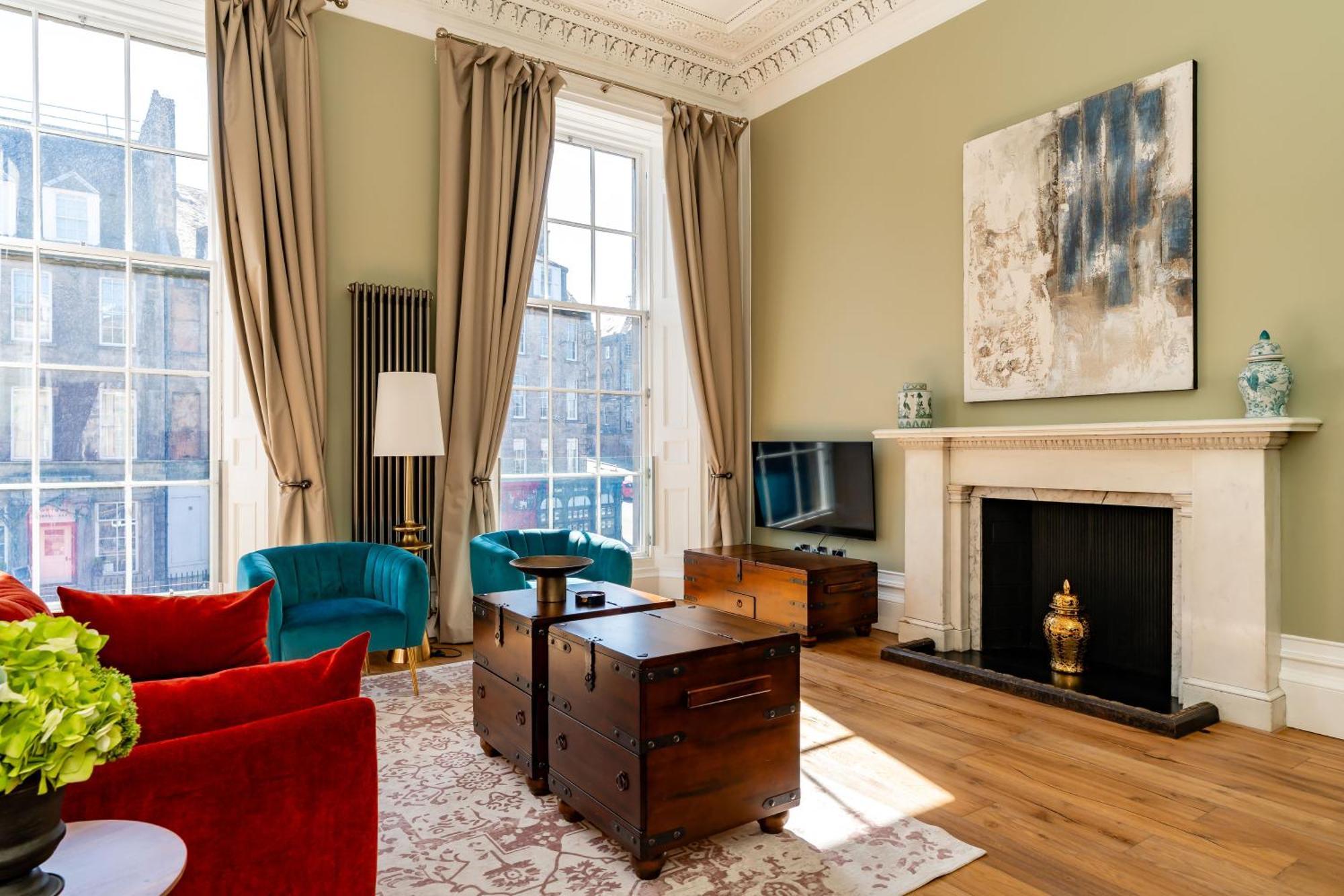 Dragon Suites Luxury Apartments At 9 Albyn Place Edinburgh Exterior photo